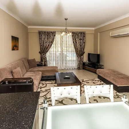 Diana Aparthotel 4*