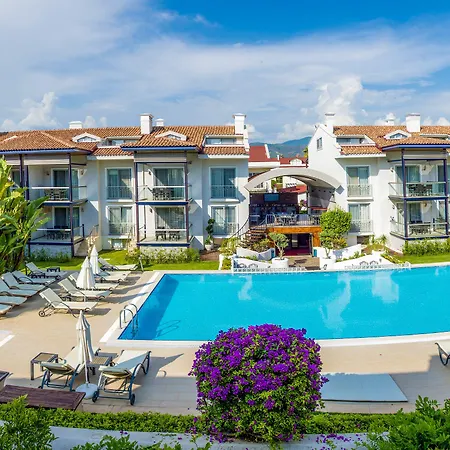 Diana Aparthotel 4*