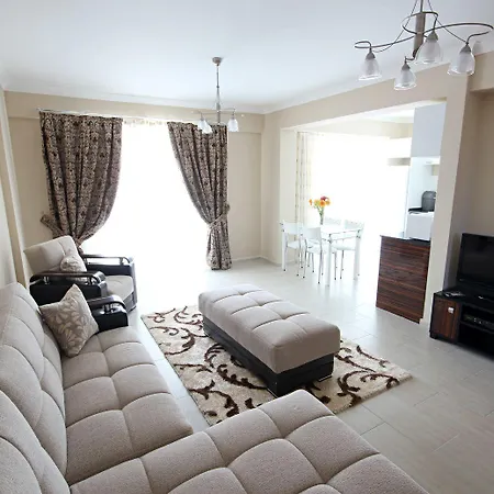 Diana Aparthotel Calis